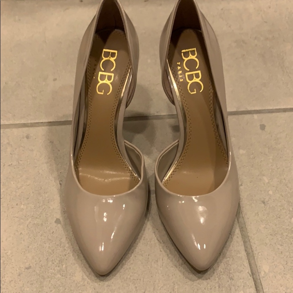 BCBG pumps